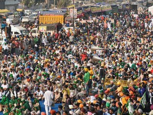 Puluhan Ribu Petani India Mogok Nasional Menentang UU Pertanian Baru