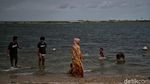 Suasana Pantai Ancol saat Libur Pilkada