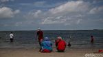 Suasana Pantai Ancol saat Libur Pilkada