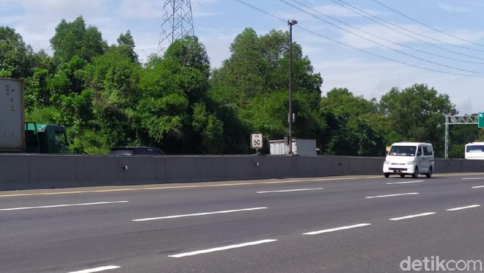 Tol Jakarta-Cikampek KM 50
