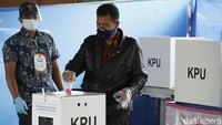 Diketahui, hari ini, warga Depok menggunakan hak pilihnya dalam Pilkada Depok 2020. Ada dua kandidat pasangan calon wali kota dan wakil wali kota Depok. Dua kandidat itu ialah Pradi Supriatna-Afifah Alia dan Mohammad Idris-Imam Budi Hartono.