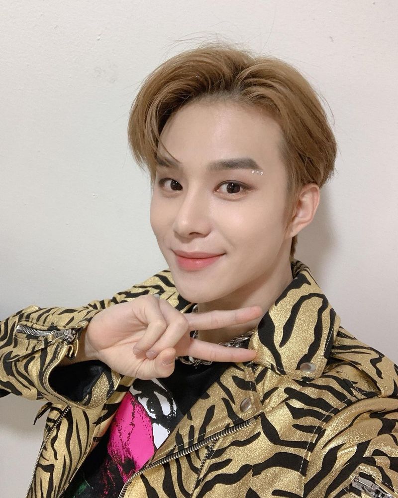 10 Potret Jungwoo NCT Jungwoo jadi salah satu member NCT yang sedang ramai dibicarakan.