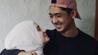 Gara-gara viral terus, Arya Saloka juga kini makin dicari tentang kehidupannya. Foto: dok instagram