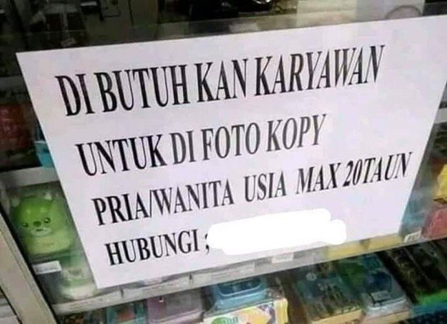 Kalau ini sih ekstrim banget, karyawannya harus bersedia di foto copy. Auto bengek! Foto: Facebook
