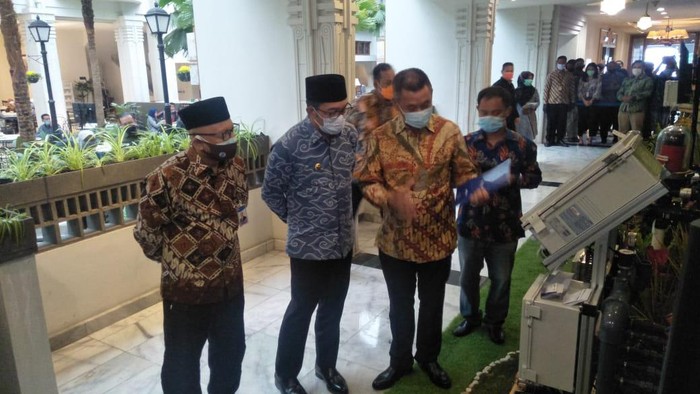 Gubernur Jabar Ridwan Kamil