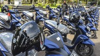 Pemberian hibah motor tersebut secara langsung diserahkan oleh Bupati Ciamis, Dr. H. Herdiat Sunarya, kepada 27 ketua MUI Kecamatan dan MUI Kabupaten Ciamis.  