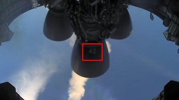 Roket ini diluncurkan dari fasilitas SpaceX di Boca Chica, Texas. Targetnya membawa roket Starship ke ketinggian 12,5 km dan melakukan manuver belly flop, mengubah posisinya menjadi horizontal sebelum mendarat. (@elonmusk/Twitter)