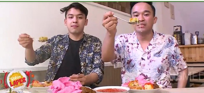 Menikmati Lontong Medan Toping Rendang yang Nampol Menikmati Lontong Medan Toping Rendang yang Nampol
