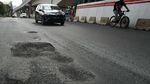 Musim Hujan, Jalan Berlubang Bermunculan di Jakarta