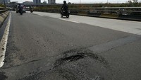 Salah satunya di ruas jalan MT Haryono hingga jalan Gatot Soebroto, Jakarta.