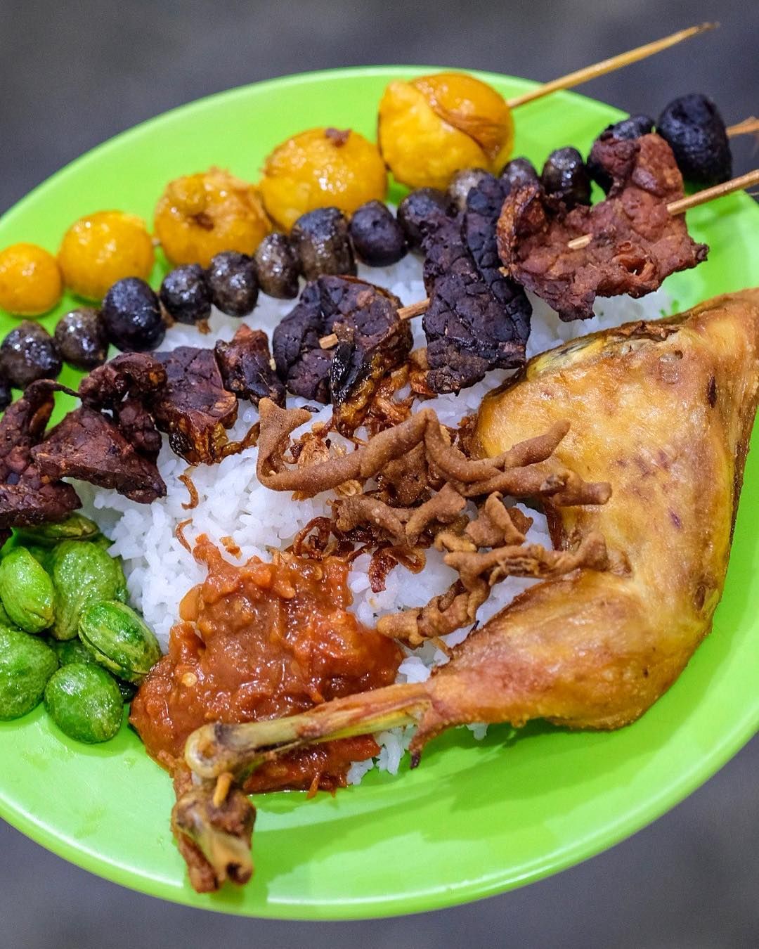 Nasi Uduk Komplet dan Sedap Ada di 5 Tempat Ini Halaman 2