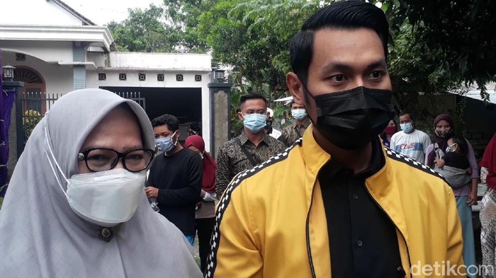 Paslon Lindra-Riyadi menang dalam Pilkada Tuban berdasarkan hasil hitung cepat sementara. Ibunda Lindra, Haeny Relawati Rini Widyastuti sudah menyampaikan pesan pada putranya.