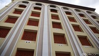 Kementerian Agama (Kemenag) memberikan persetujuan pemanfaatan Asrama Haji Bekasi sebagai rumah sakit darurat bagi percepatan penanganan COVID-19 yang sebelumnya diajukan Pemprov Jabar.