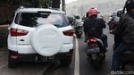 Trotoar di Dekat Fly Over Laswi-Pelajar Pejuang Bandung Sempit