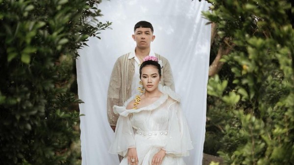 8 Momen Langka Kebersamaan Yura Yunita & Pacar yang Akan Segera Menikah