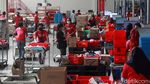 Aksi Kebut-kebutan Para Picker e-Commerce Jelang Harbolnas