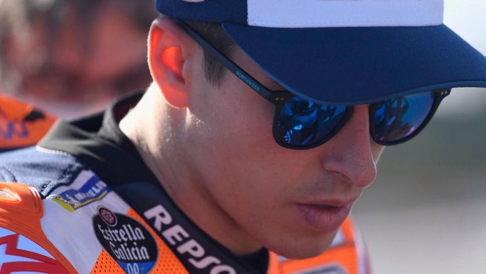 VALENCIA, SPAIN - NOVEMBER 15: Alex Marquez of Spain and Repsol Honda Honda prepares to start on the grid during the MotoGP race during the MotoGP of Comunitat Valenciana at Comunitat Valenciana Ricardo Tormo Circuit on November 15, 2020 in Valencia, Spain. (Photo by Mirco Lazzari gp/Getty Images)