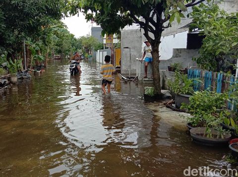 Desa Jati Wetan Kecamatan Jati, Kudus, terendam banjir, Jumat (11/12/2020).