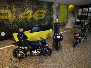 Soal DFSK Tak Kuat Menanjak, Mobil Terbaik Jepang dan Tim Balap Valentino Rossi, Curi Perhatian