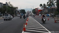 Kabid Manajemen Transportasi dan Parkir Dishub Kota Bandung Khoirul Rizal mengatakan, uji coba konstruksi ini dilakukan selama dua hari, Jumat (11/12/2020) hingga, Sabtu (12/12/2020) besok.