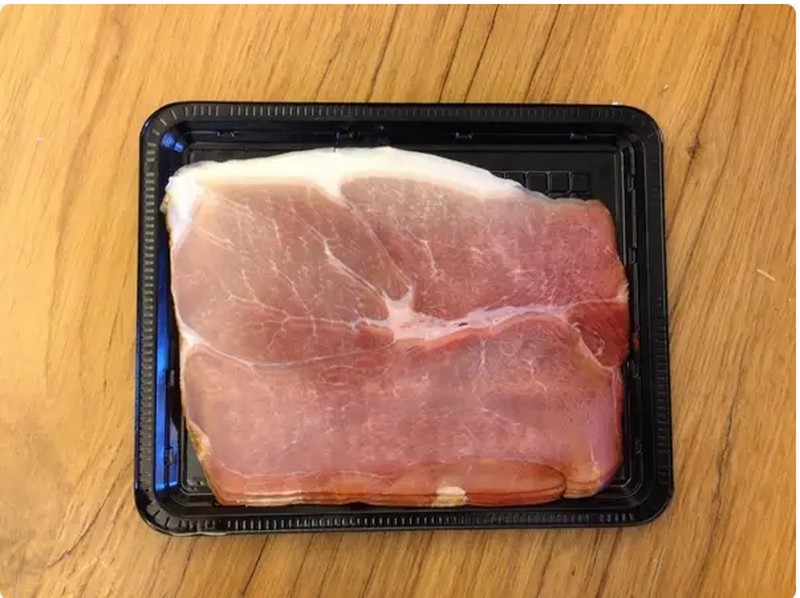 'Glitch in the Matrix' sering disebut menjadi tanda kita hidup dalam sebuah simulasi. Berikut ini foto yang bikin merinding.