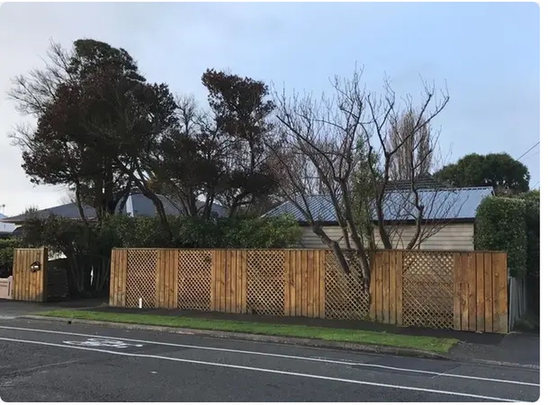 'Glitch in the Matrix' sering disebut menjadi tanda kita hidup dalam sebuah simulasi. Berikut ini foto yang bikin merinding.