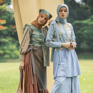 Ria Miranda Rilis Koleksi Busana Muslim Klasik, Terinspirasi Little Women Ria Miranda Rilis Koleksi Busana Muslim Klasik, Terinspirasi Little Women