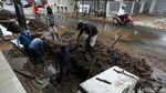 Masuk Musim Hujan, Saluran Air di Pinang Ranti Dibenahi