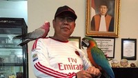 Dudu Duswara hobi koleksi burung. Jubir Mahkamah Agung (MA) hakim agung Andi Samsan Nganro menyatakan Dudu masuk rumah sakit di Bandung karena COVID dan sejak masuk di ruang UGD tidak sadar.