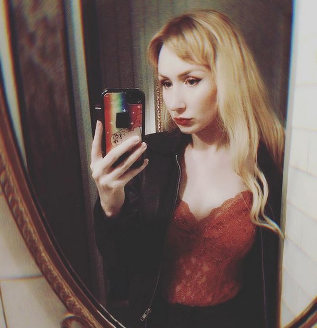 MelKim Brown namanya jadi sensasi setelah menjual underwear bekas pakai. Hidupnya kini bahkan bergantung dari berjualan underwear yang belum dicucinya itu. Foto: Instagram