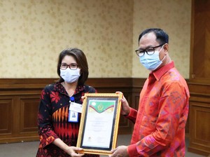 Bantu Tangani COVID-19, Pemkab Badung Beri Penghargaan 41 Perusahaan