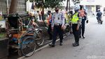 Becak Mangkal Sembarangan Ditertibkan