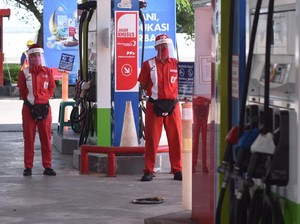 HUT Ke-63, Pertamina Beri Penghargaan untuk 8 Petugas SPBU MT Haryono