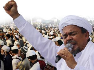 Top 5 Foto Pekan Ini: 6 Laskar FPI Tewas Ditembak hingga HRS Tersangka