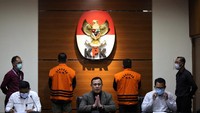 Untuk fee tiap paket Bansos disepakati sebesar Rp 10 ribu per paket sembako dari nilai Rp 300 ribu per paket Bansos. Agung Pambudhy/deticom.