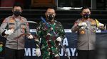 Top 5 Foto Pekan Ini: 6 Laskar FPI Tewas Ditembak hingga HRS Tersangka