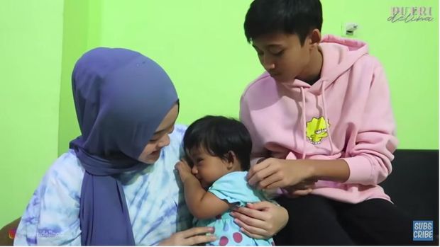 Putri Delina bersama BIntang