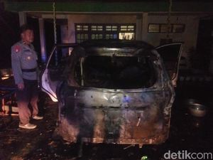 1 Rumah-3 Mobil Pendukung Bupati Petahana Lutra Dibakar OTK, Polisi Selidiki