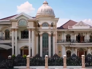 Rumah Megah Crazy Rich Karawang Haidar Azis, Lantai Lapis Marmer Rp 6 Miliar