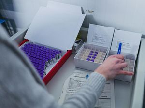 Seluruh Rumah Sakit di AS Akan Terima Vaksin Corona Pfizer Senin Pagi