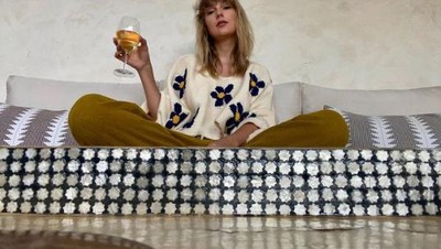 Taylor Swift Jago Bikin Cake hingga Cinnamon Roll