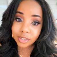 Selain wanita Asia banyak pula wanita kulit hitam yang dianggap awet muda. Wanita keturunan Afrika-Amerika ini sebenarnya berumur 47 tahun meski wajahnya seperti menunjukkan ia masih berusia 25 atau paling tidak 30an. Foto: TikTok