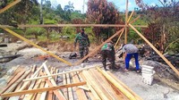 Hingga kini pasukan TNI-Polri yang tergabung dalam Satuan Tugas Operasi Tinombala terus mengejar pelaku teror pada Jumat 27 November lalu.