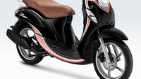 Selanjutnya Yamaha Fino. Motor retro modern ini menjadi lawan terdekat Honda Scoopy sebelum kedatangan Fazzio. Foto: Dok. YIMM