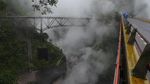 Penampakan Kepulan Asap dari Banjir Lahar Dingin di Lumajang