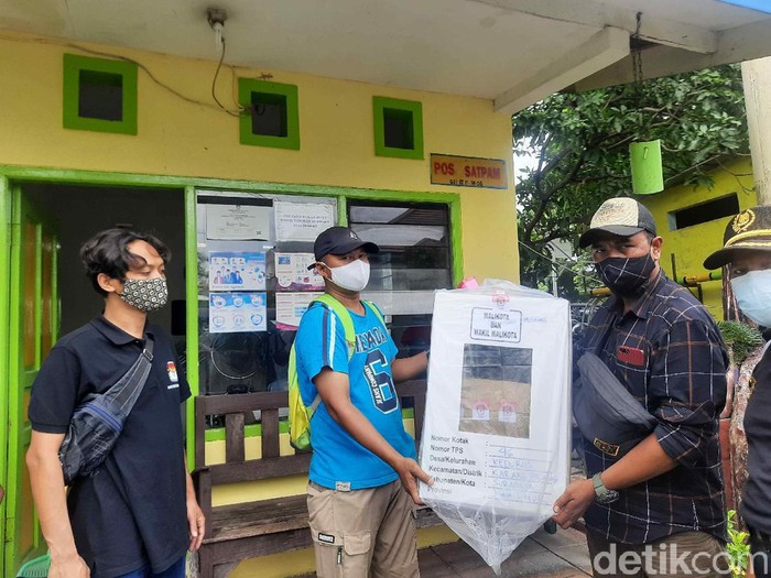 Satu TPS di Pilkada Surabaya akan menggelar coblosan ulang, Minggu (13/12). Yakni TPS 46 di Kelurahan Kedurus, Kecamatan Karangpilang.