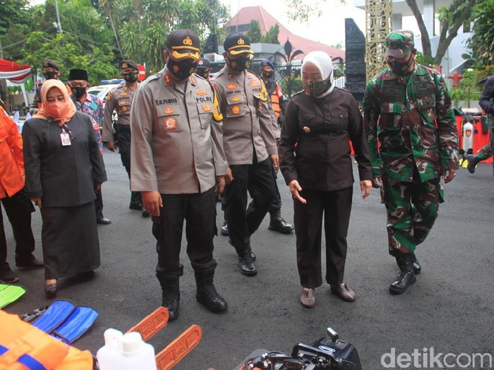 Apel Kesiapsiagaan dan Gelar Peralatan Penanggulangan Bencana digelar di Bojonegoro. Ini untuk memastikan kesiapan seluruh elemen dalam mengantisipasi dampak bencana di musim hujan.