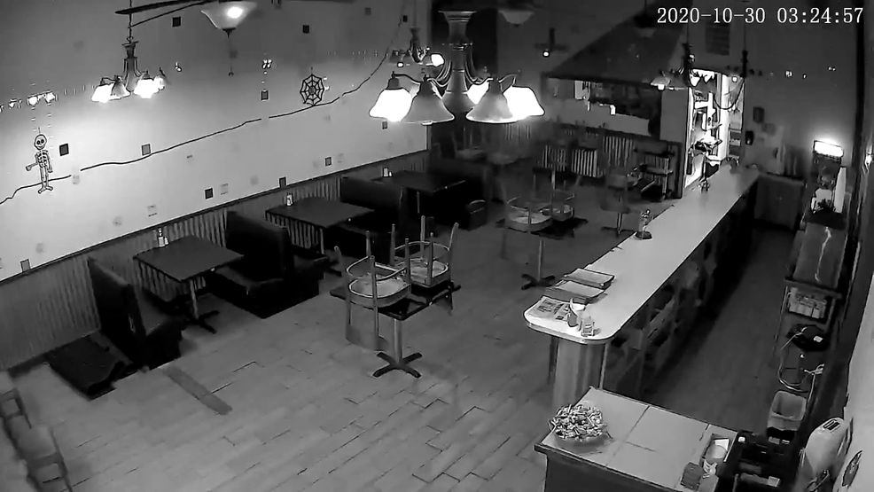 Hiiii! Ada Hantu Jahil di Restoran Burger yang Menyeramkan Ini
