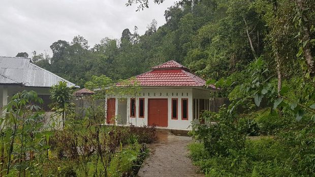 Melihat Air Terjun Sarambu Liawan yang selalu Menawan di Mamasa