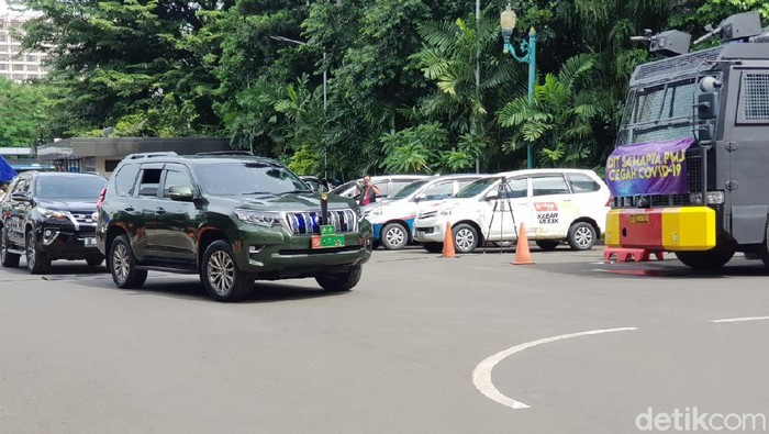 Mobil Pangadam Jaya tiba di Polda Metro Jaya, Sabtu (12/12)